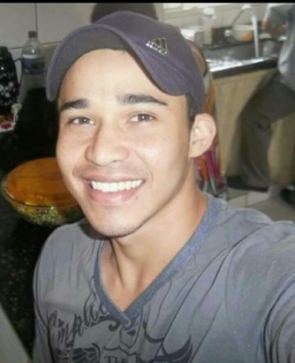 “NOSSA FAMÍLIA CHORA DE SAUDADE”