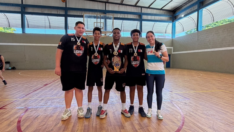 ESCOLAS DO RECANTO BRILHAM NO BASQUETE DO JEPAM