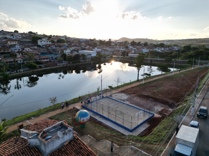 TODA QUADRA TEM DE OFERECER O BÁSICO PARA A POPULAÇÃO