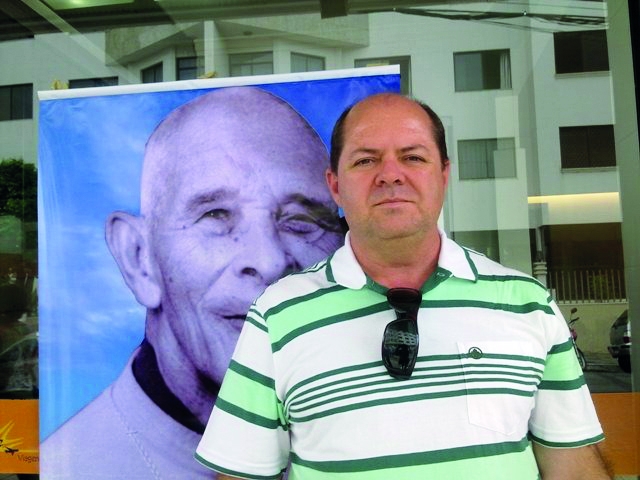 CARREATA, MISSAS E BARRAQUINHAS PELA PADROEIRA