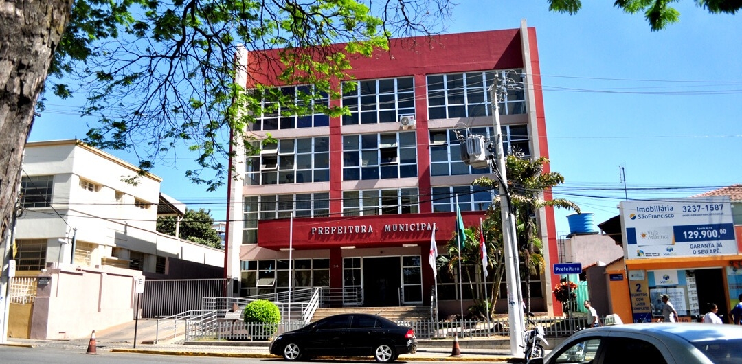 CONDENADOS EX-PREFEITO E DUAS CONSTRUTORAS